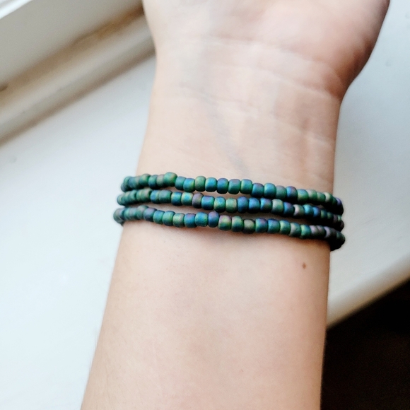 Vintage Set of 3 Dainty Blue Green Beaded Bracelets - Picture 6 of 6